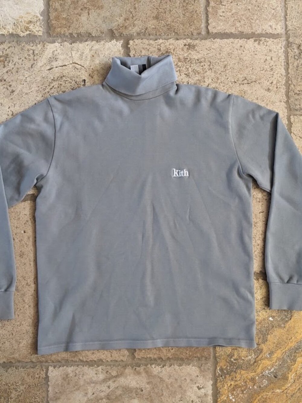 EUC Kith Gray Mock Neck Long Sleeve Sweatshirt Size Small